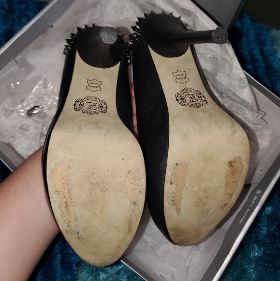 ZiGiny Heels - Picture 6 of 6